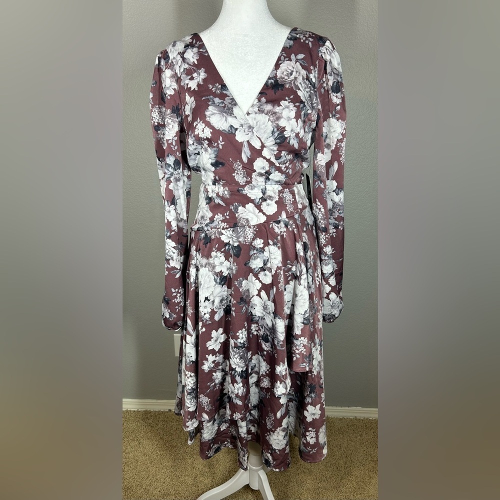 NWT Lulu's Lunette Dusty Purple Floral Midi Dress Size Small Coquette Romantic - Picture 4 of 13